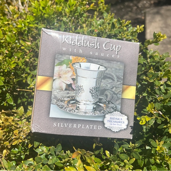 Silverplated Kiddush Cup with Saucer - Picture 3 of 7